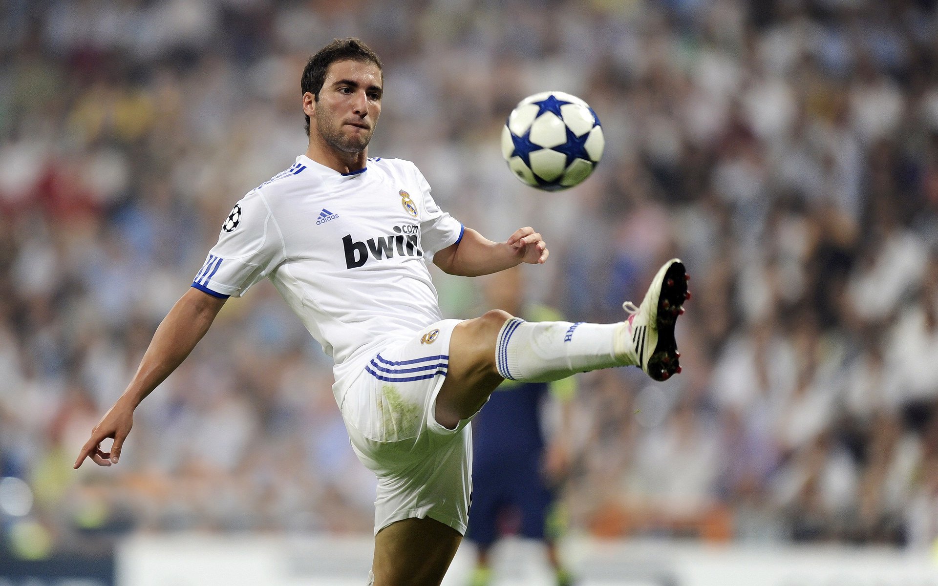 爱游戏平台-中国足球青训“走出去”，举办国际青少年足球交流赛，中国青少年足球发展计划领导办公室